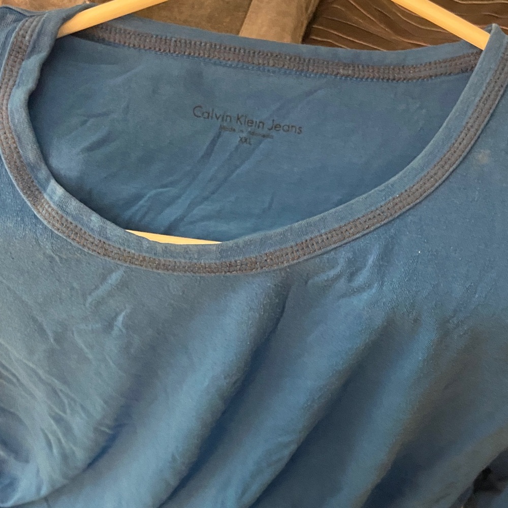 Calvin Klein Jeans Women's Teal-Blue Scoop Neck Short Sleeve Tee XXL